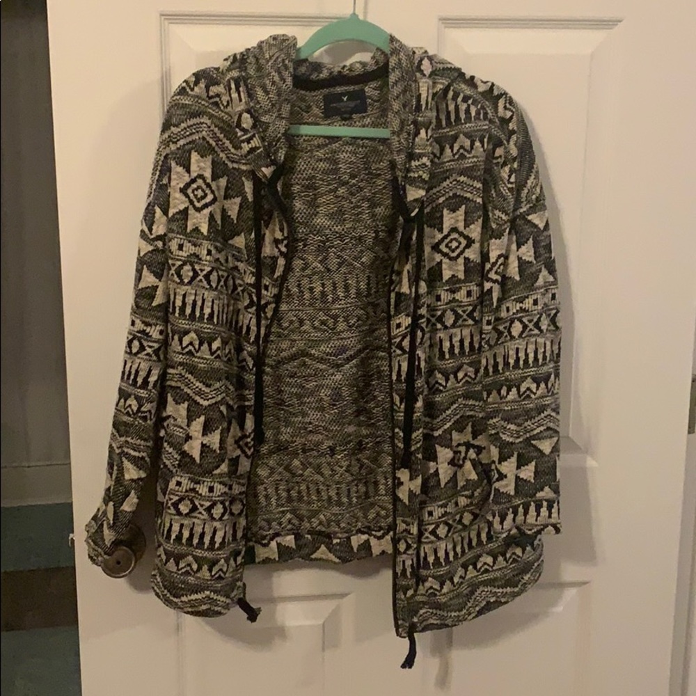 Black & white patterned American Eagle zip hoodie